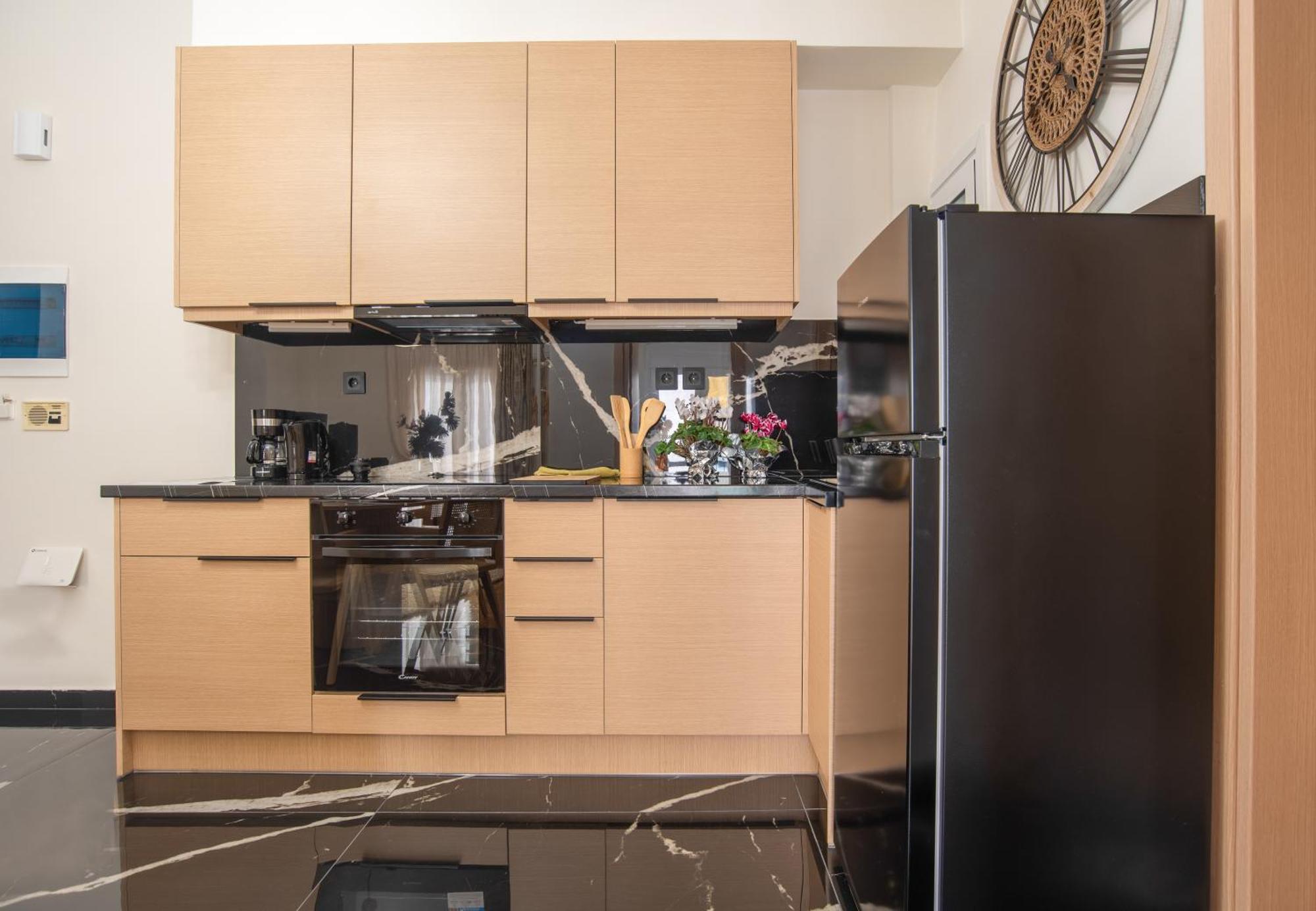 Alkistis Luxury Apartment เอเธนส์ ภายนอก รูปภาพ